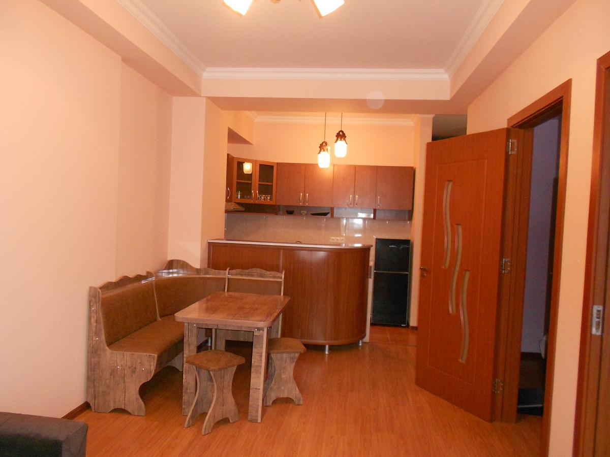 באטומי Ucha'S Apartment מראה חיצוני תמונה